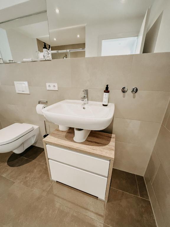 Hotel Hofwirt Neubeuern - One-Bedroom Deluxe Apartment