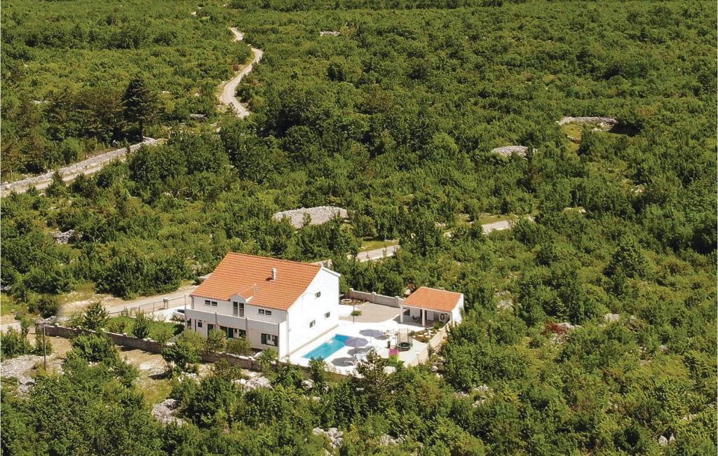 3 Bedroom Lovely Home In Nova Sela