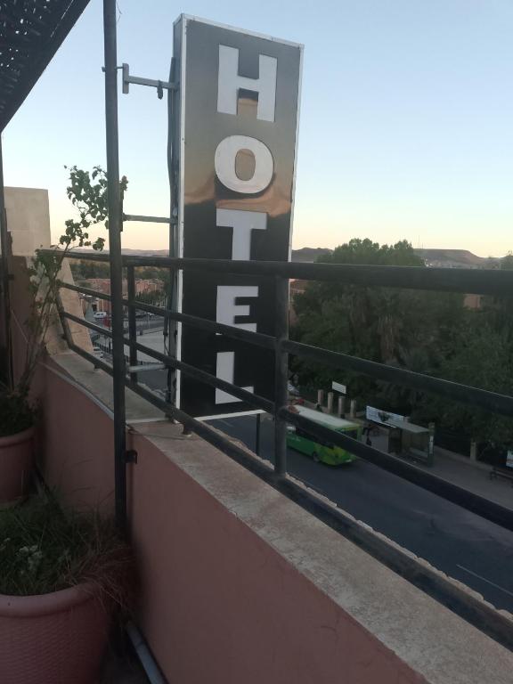 Fotografie z fotogalerie ubytování Hotel Des voyageur v destinaci Warzazát