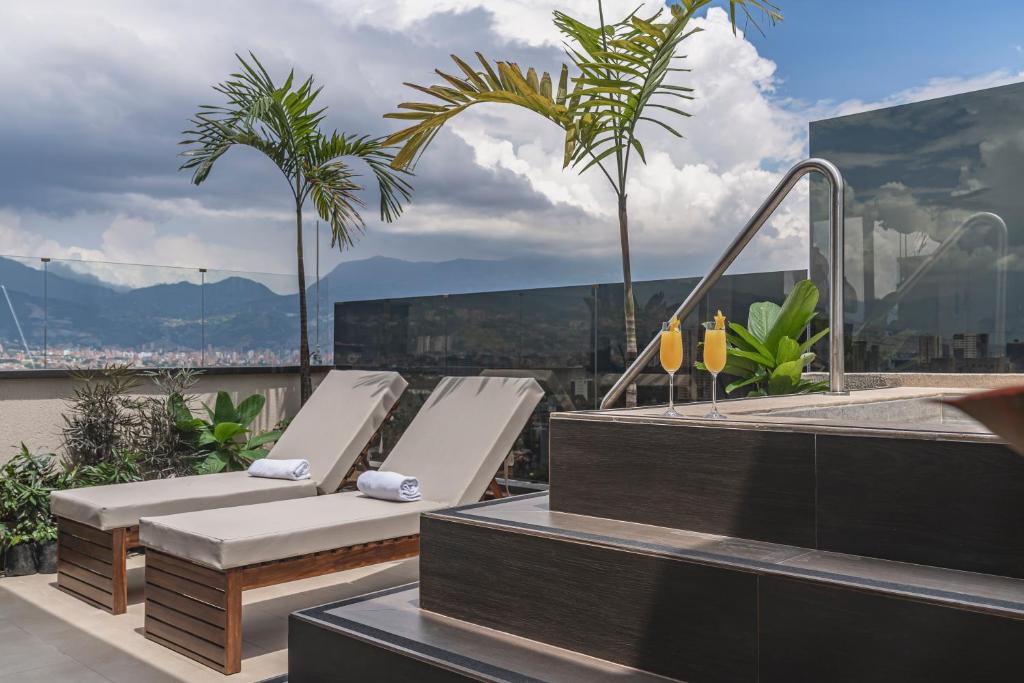 Hoteles en el Poblado, Medellin 609969156