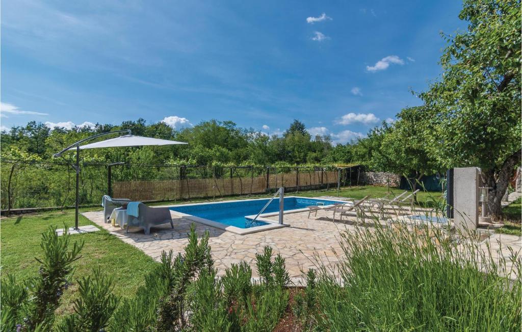 Basen w obiekcie Holiday Home Cere Cere Ii lub w pobliżu
