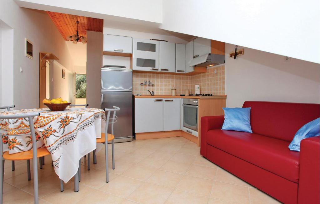 Kuchyň nebo kuchyňský kout v ubytování Apartment Prigradica O-525