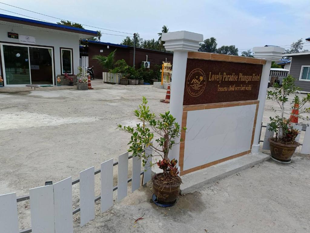 Lovely Paradise Phangan Hotel - King Room Mit Balkon