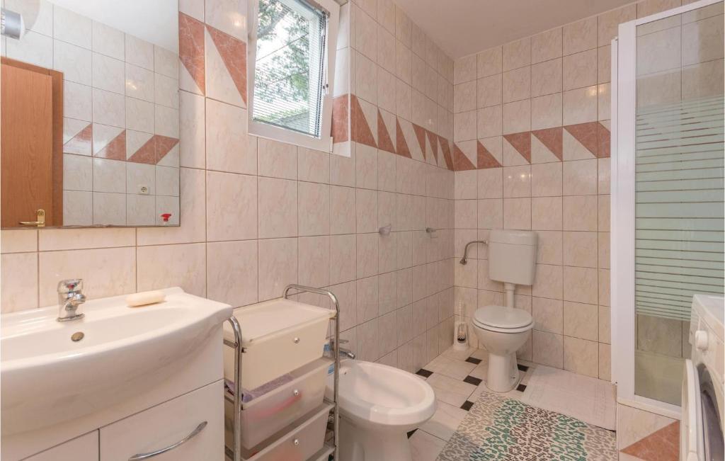 Koupelna v ubytování Apartment Donji Karin 11