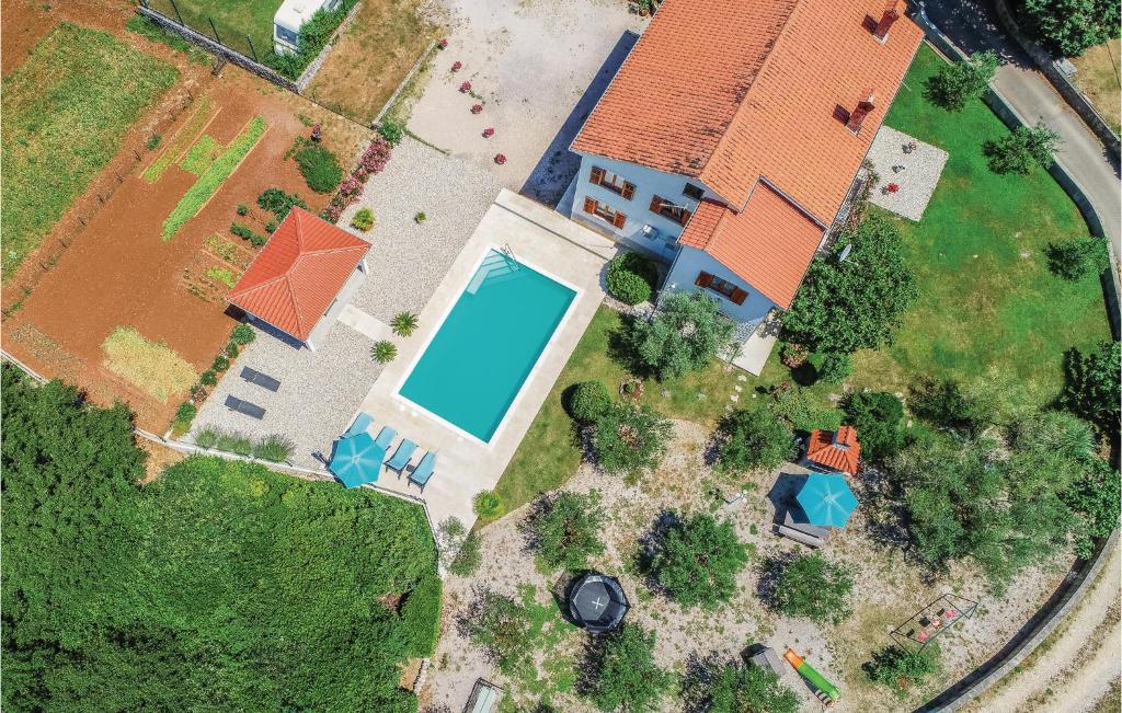Bazén v ubytovaní Nice Apartment In Krk With Wifi alebo v jeho blízkosti