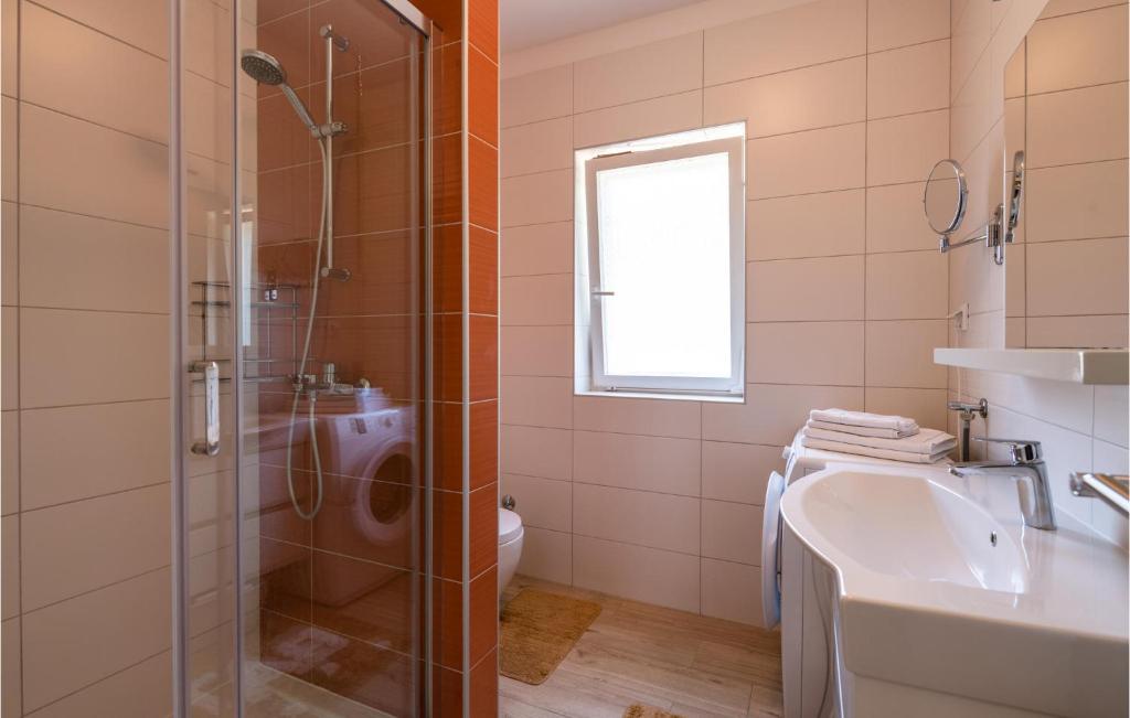 Łazienka w obiekcie Apartment Ravni Lxxx