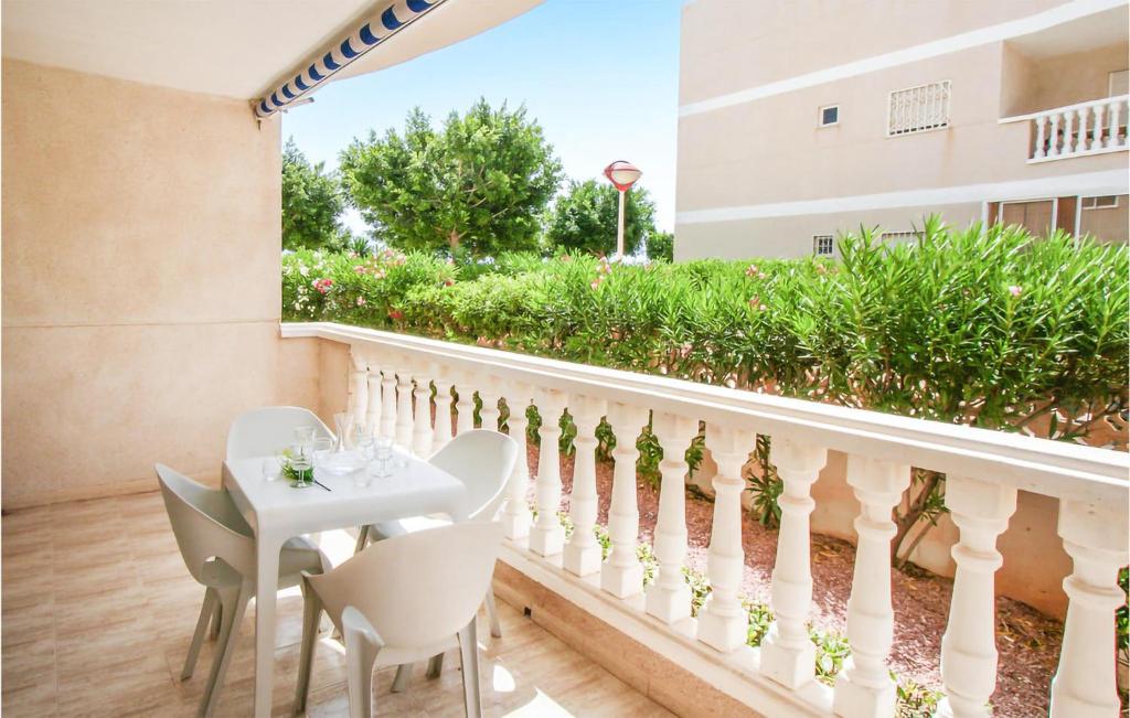 Balkón nebo terasa v ubytování Nice Apartment In Los Arenales Del Sol