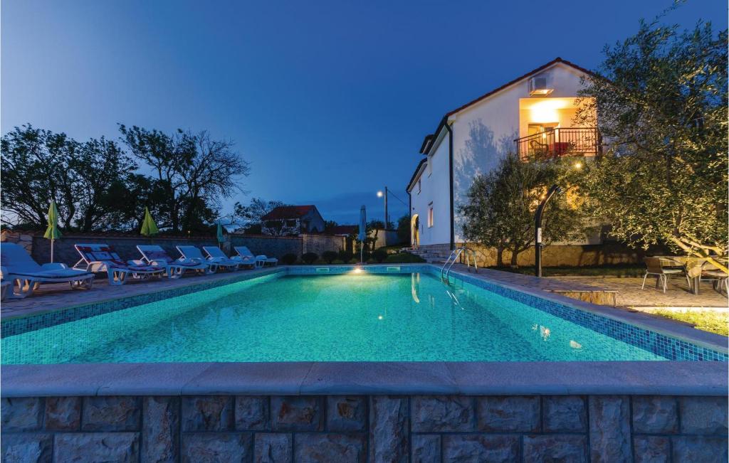 Bazén v ubytovaní Activity Holiday Home In Kakma alebo v jeho blízkosti