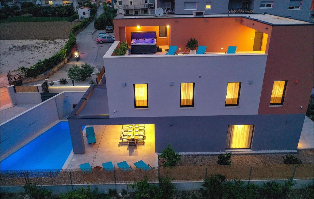 Πισίνα στο ή κοντά στο Beautiful Home In Trogir