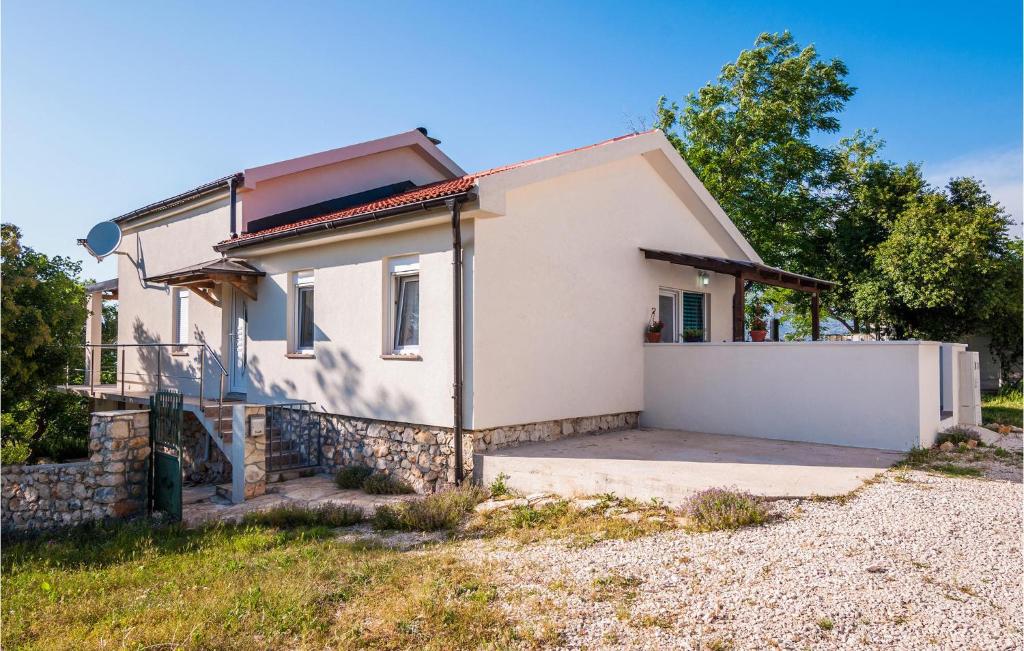 Budova, v ktorej sa apartmán nachádza
