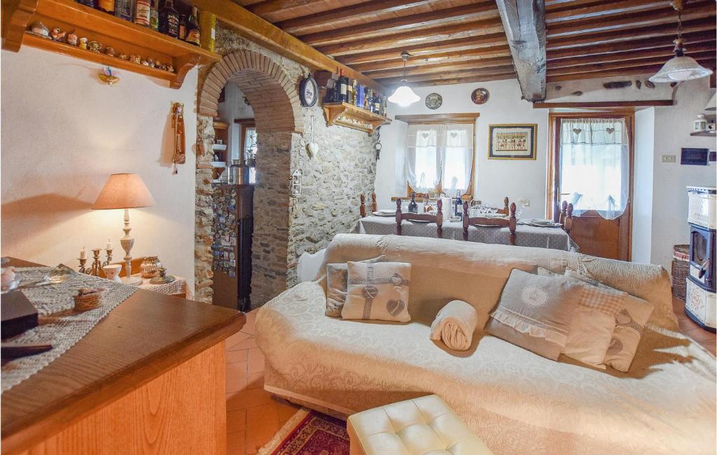 Część wypoczynkowa w obiekcie Nice Home In Camaiore With Wifi
