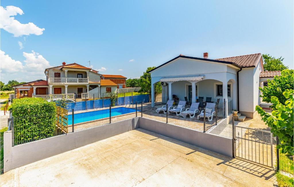 Pet Friendly Home In Pula
