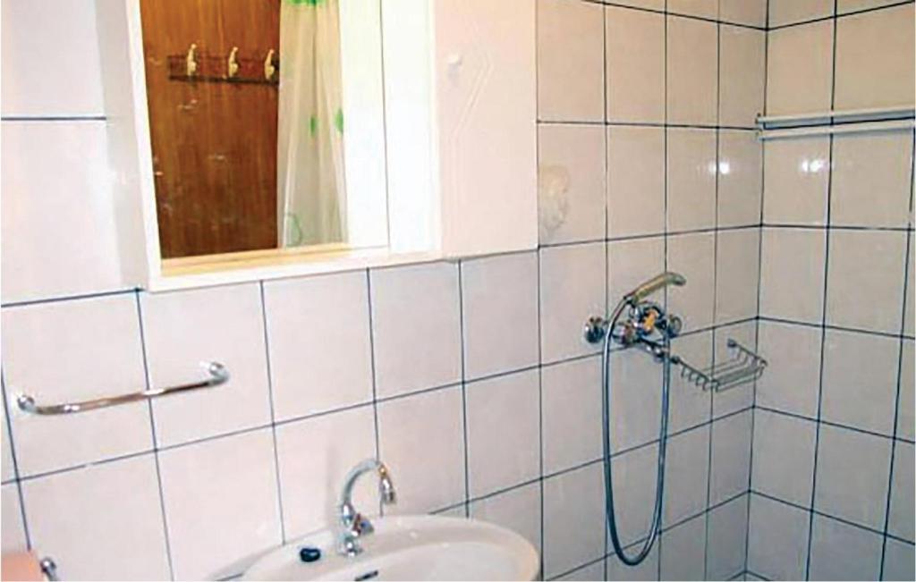 Kúpeľňa v ubytovaní Holiday Home Prapatna Bb I