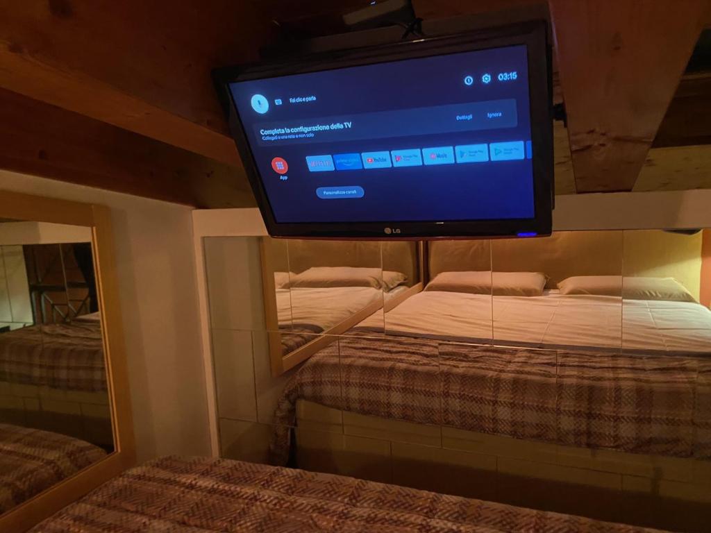 Postel nebo postele na pokoji v ubytování A&A Attic
