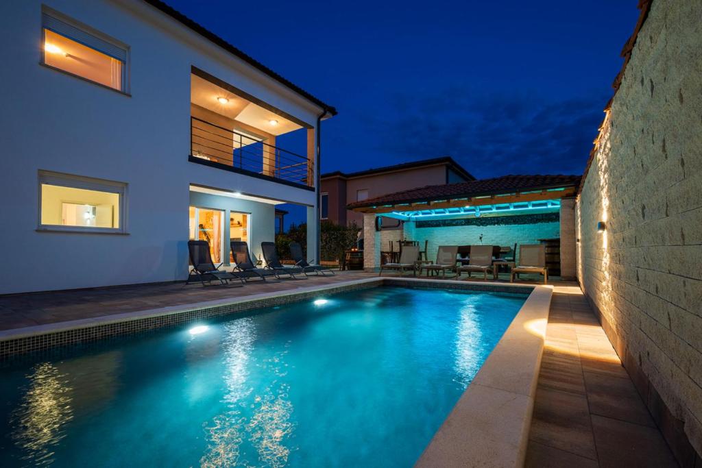 Πισίνα στο ή κοντά στο Villa Benn