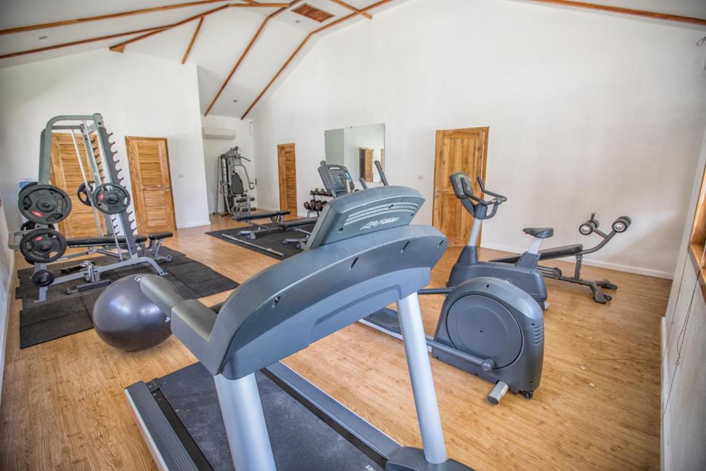 Fitness centrum a/nebo fitness zařízení v ubytování Salamangka Resort