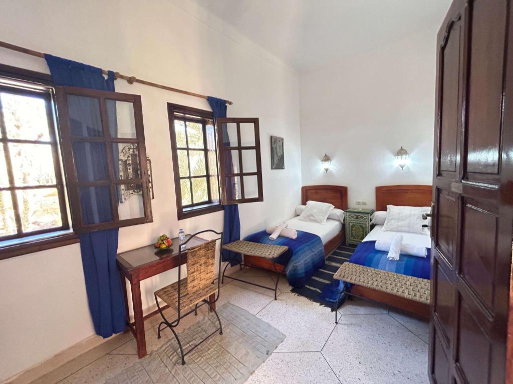 Dar Nakhla - Zagora guest house - Habitación Gemela Con Baño Privado