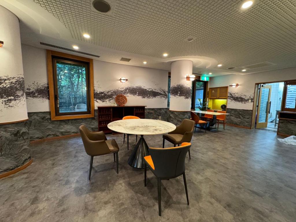 Posezení v ubytování Sengokuhara Onsen Hotel