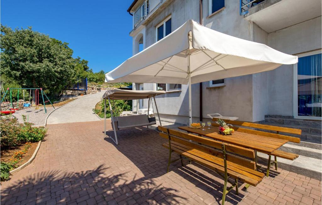 Budova, v ktorej sa apartmán nachádza