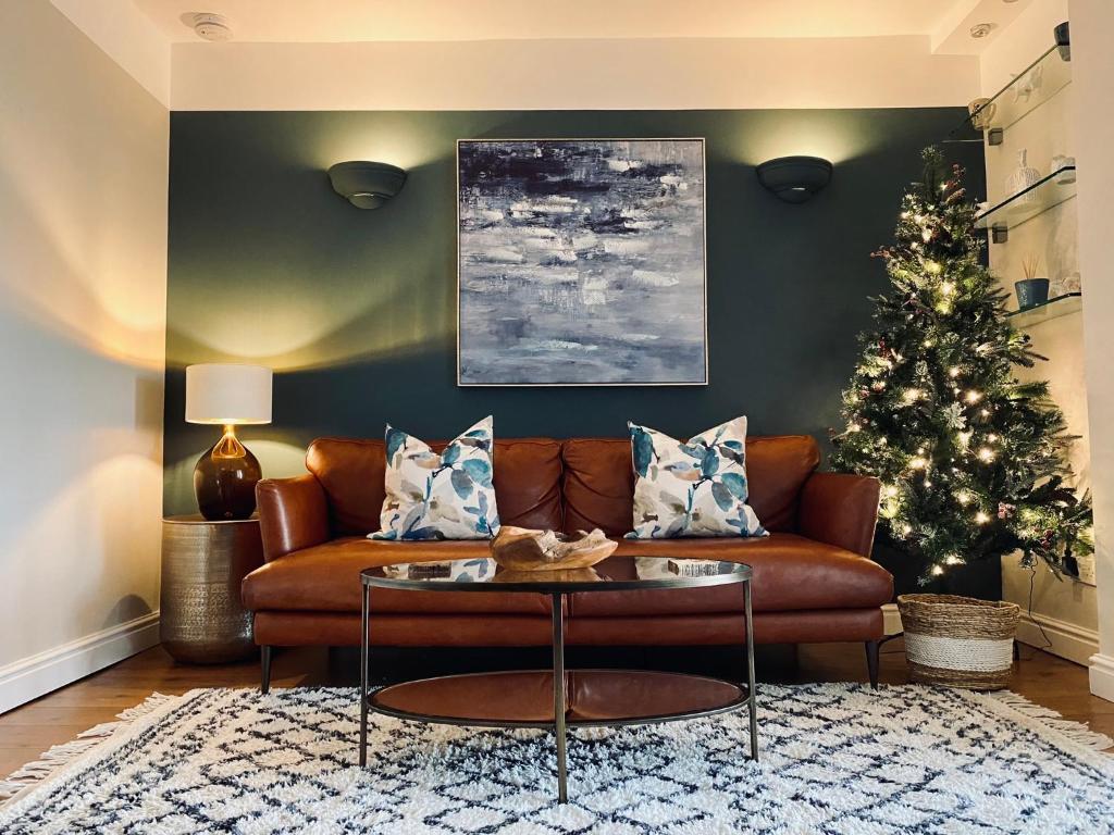Llandudno Boutique style seaside retreat with stunning views - Housity