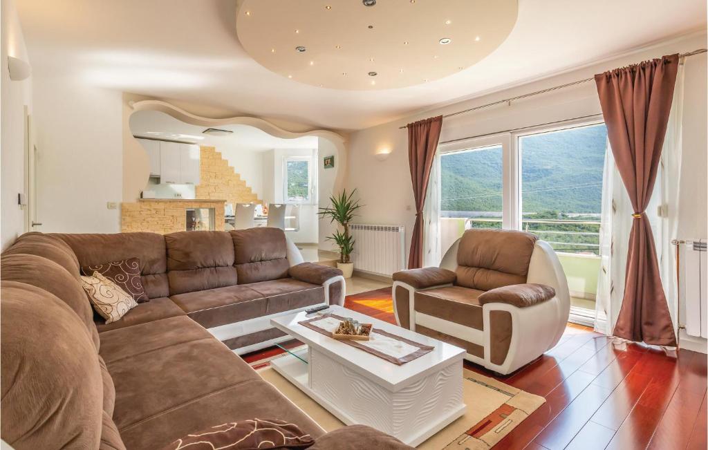 Posedenie v ubytovaní 3 Bedroom Awesome Home In Zagvozd