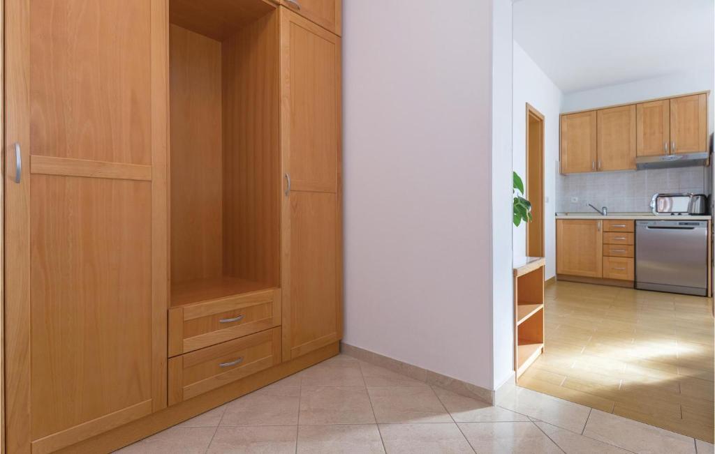 Kuchyňa alebo kuchynka v ubytovaní Apartment Vukovarska Ix
