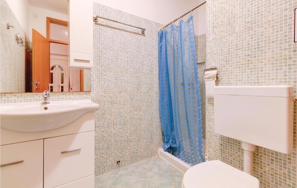 Kúpeľňa v ubytovaní Apartment Fazana Pineta Ii Ogranak Ii