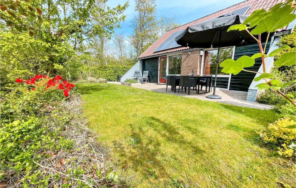 Zahrada ubytování 3 Bedroom Gorgeous Home In Lauwersoog