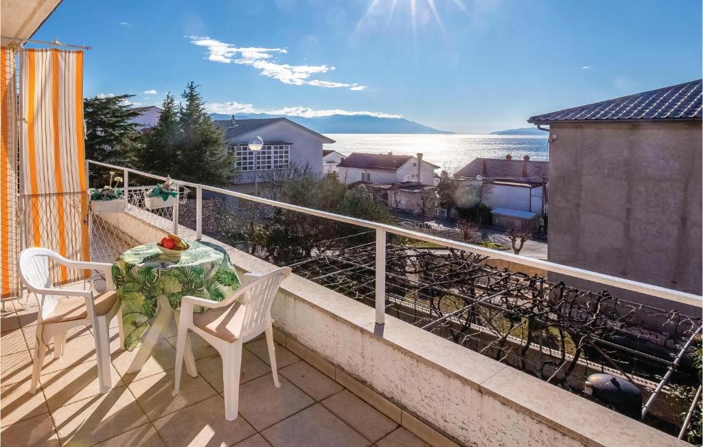 Lovely Apartment In Novi Vinodolski