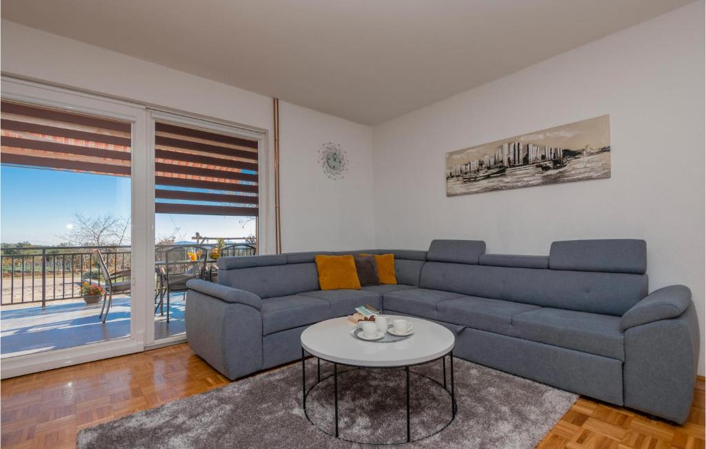 3 Bedroom Awesome Home In Vinjani Donji - Casa De Vacaciones De Tres Habitaciones