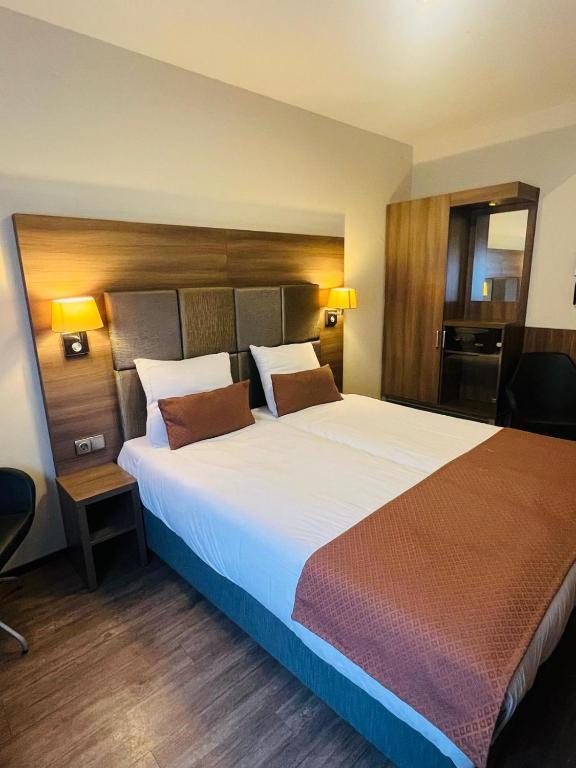 OZO Hotels Cordial Amsterdam - Resim 24