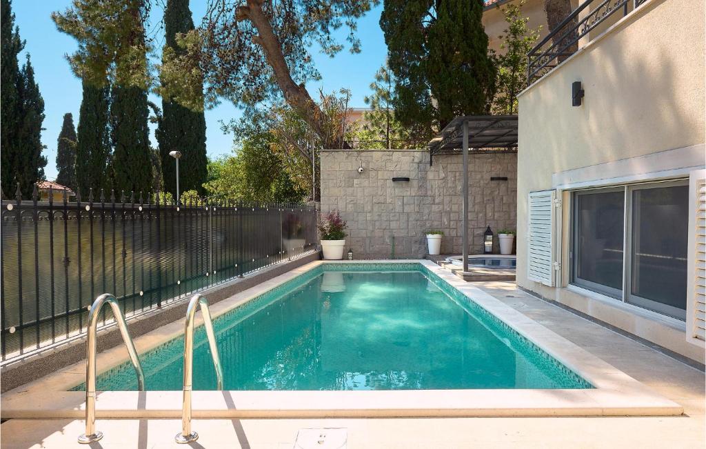 Bazén v ubytovaní Nice Home In Split With Sauna alebo v jeho blízkosti