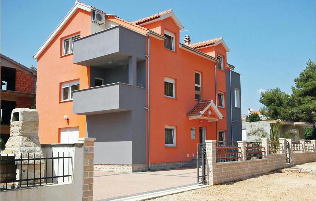 Beautiful Apartment In Vodice With Kitchen