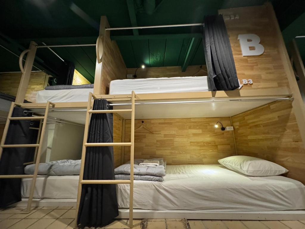 Your Place Inn Room