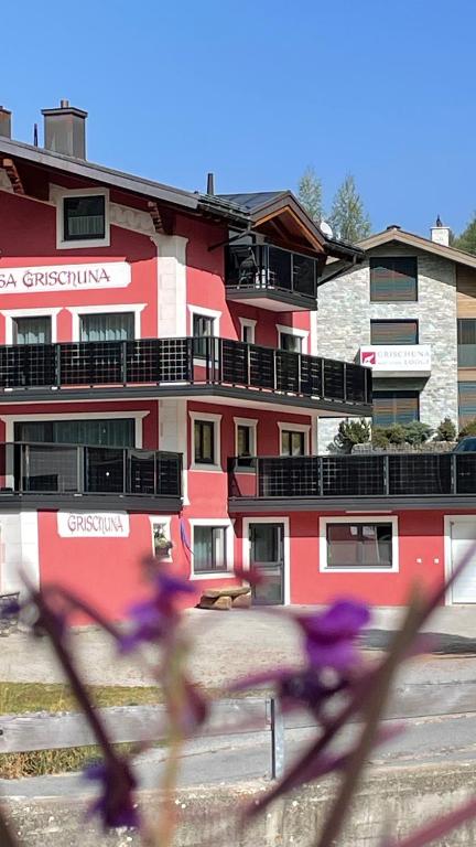 Budova, kde se aparthotel nachází