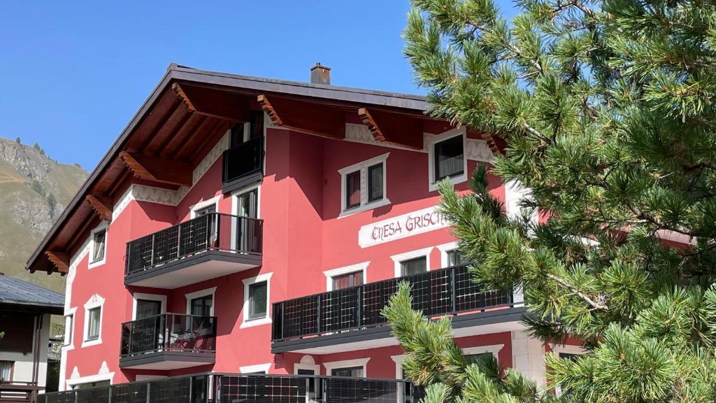 Budova, kde se aparthotel nachází