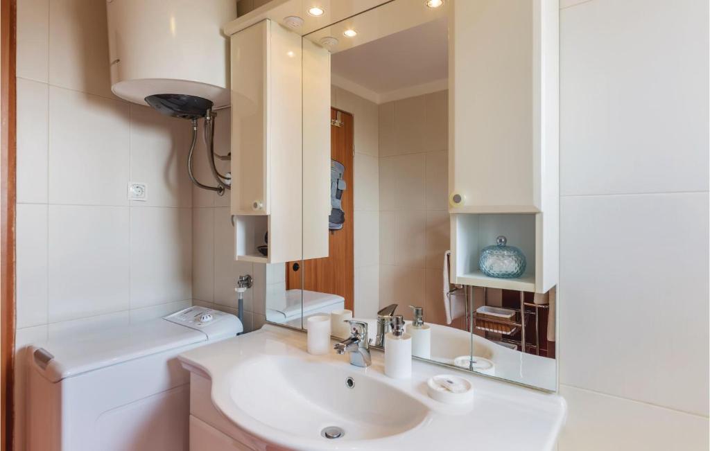 Koupelna v ubytování Apartment Koromacno Sveti Lovrec