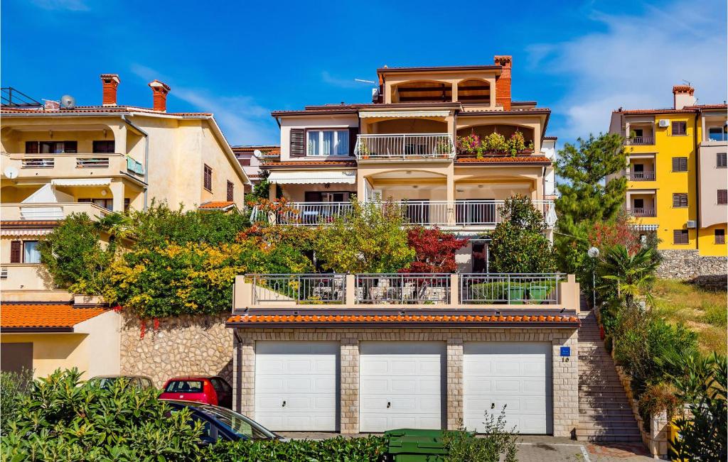 One-Bedroom Apartment In Rabac