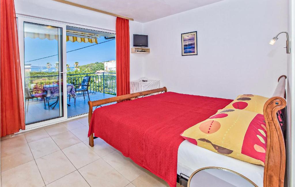 Posteľ alebo postele v izbe v ubytovaní Stunning Apartment In Hvar With Wifi