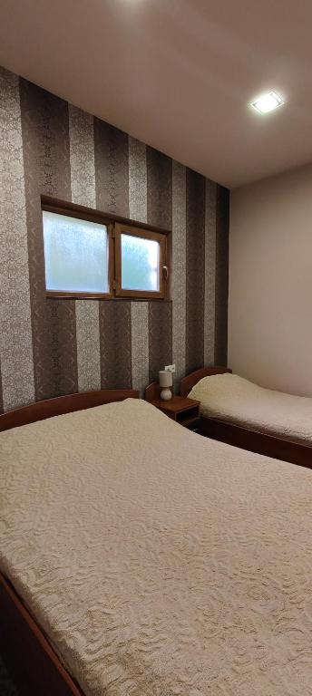 Areg Hotel - Habitación Triple De Lujo