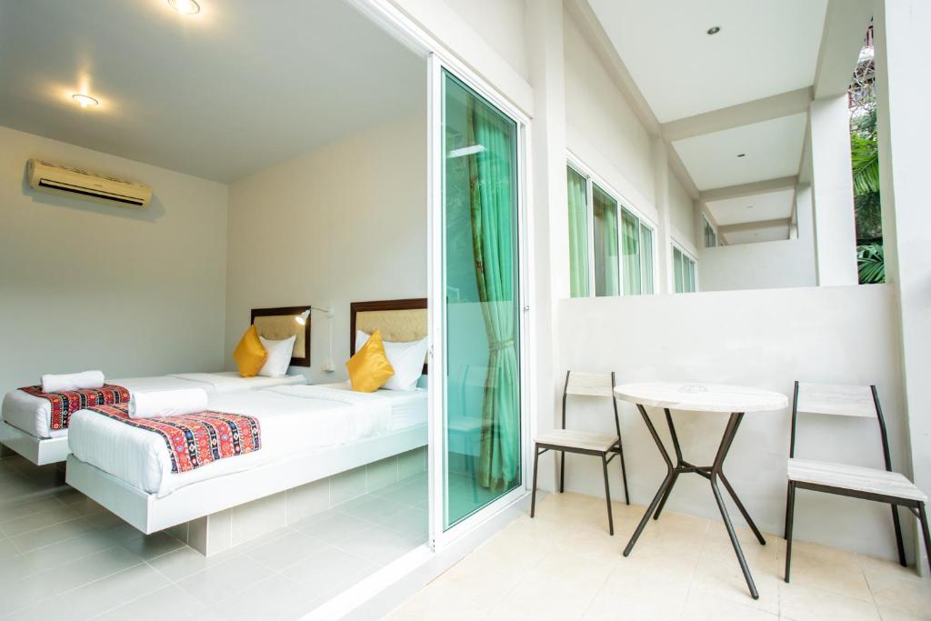 Tri's Miracle Kata Beach Side - Resim 39