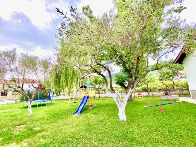A garden outside Asprovalta Family Villas