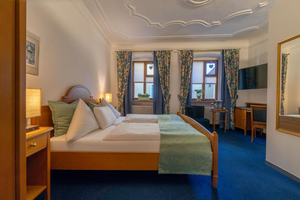 Sperber Bräu - 3-Sterne-Superior Hotel mit Gasthof und eigener Brauerei - kein Ruhetag - Habitación Doble Estándar