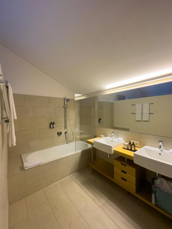 Alpenhotel Montafon & SPA - Suite Alpina Con Balcón