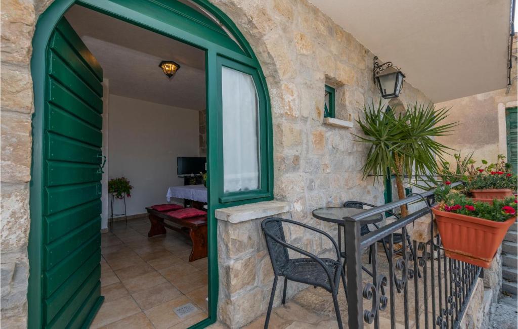 Patio nebo venkovní prostory v ubytování Holiday Home Makarska Puharici