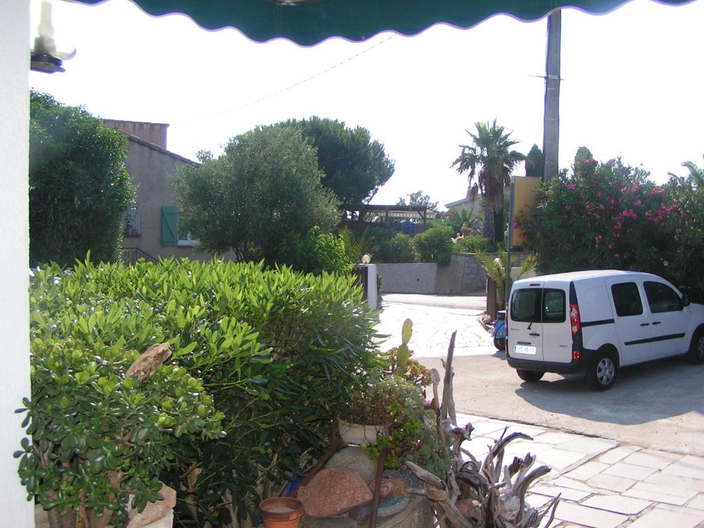 Hôtel Punta e Mare des Chambres ou des Appartements T2 - 10