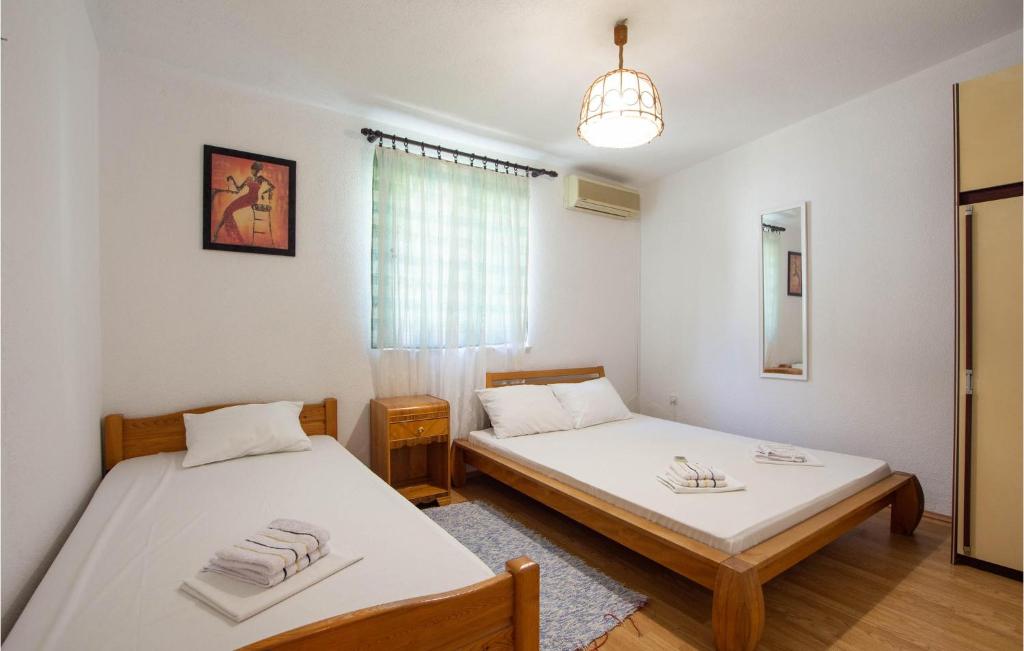 Fotografia z galérie ubytovania 3 Bedroom Gorgeous Home In Omis v Omise