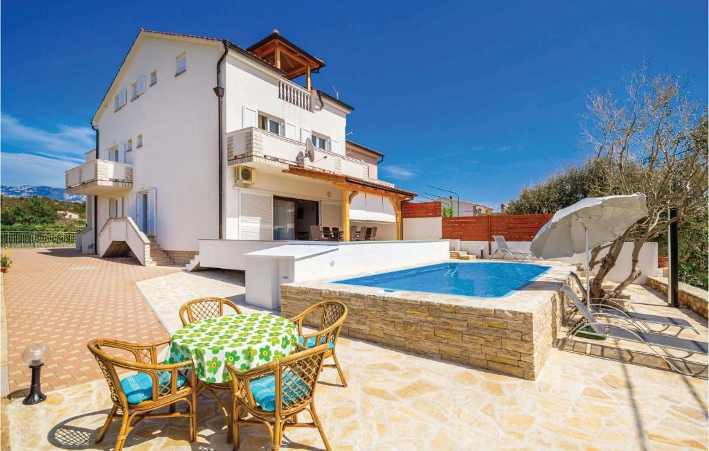 Barbat na RabuにあるCozy Apartment In Barbat With Wifiのギャラリーの写真