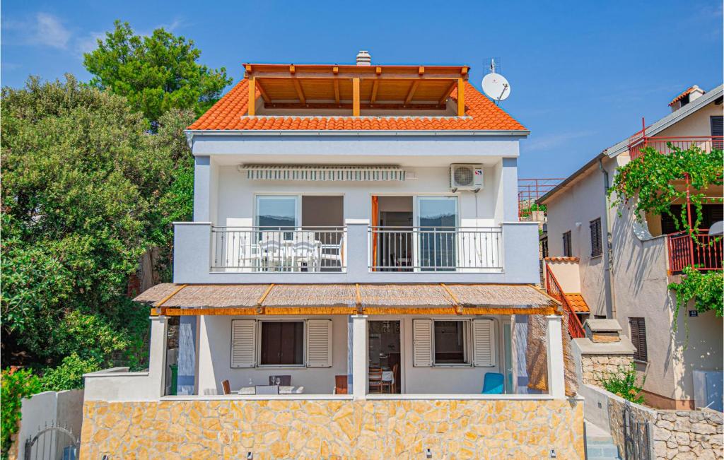 Nice Home In Grebastica