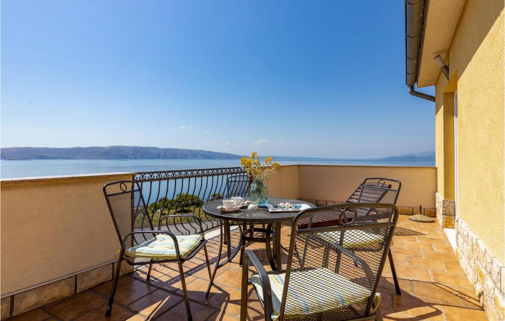 1 Bedroom Gorgeous Apartment In Senj